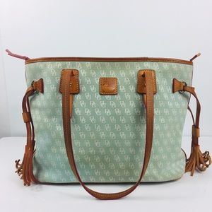 DOONEY & BOURKE LARGE TOTE